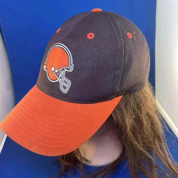 Cleveland Browns Adjustable Cap - Authentic Team Hat - Picture 3 of 7